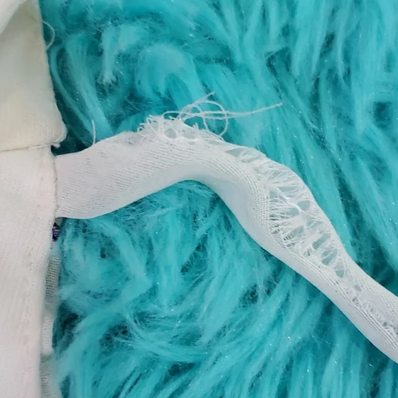 Bailey Blue Floral Romper - Picture 4 of 4